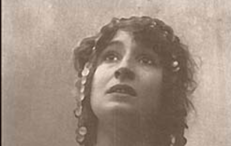 ONA JE PRVA SRPSKA GLUMICA KOJA SE SLIKALA  OBNAŽENA: Olga Ilić 1900. godine pozirala u <span style='color:red;'><b>providno</b></span>j haljini! (FOTO)